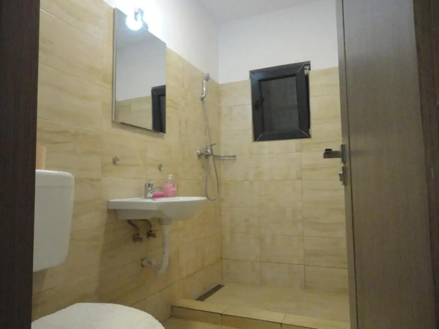 Greenstone Land - Corbu