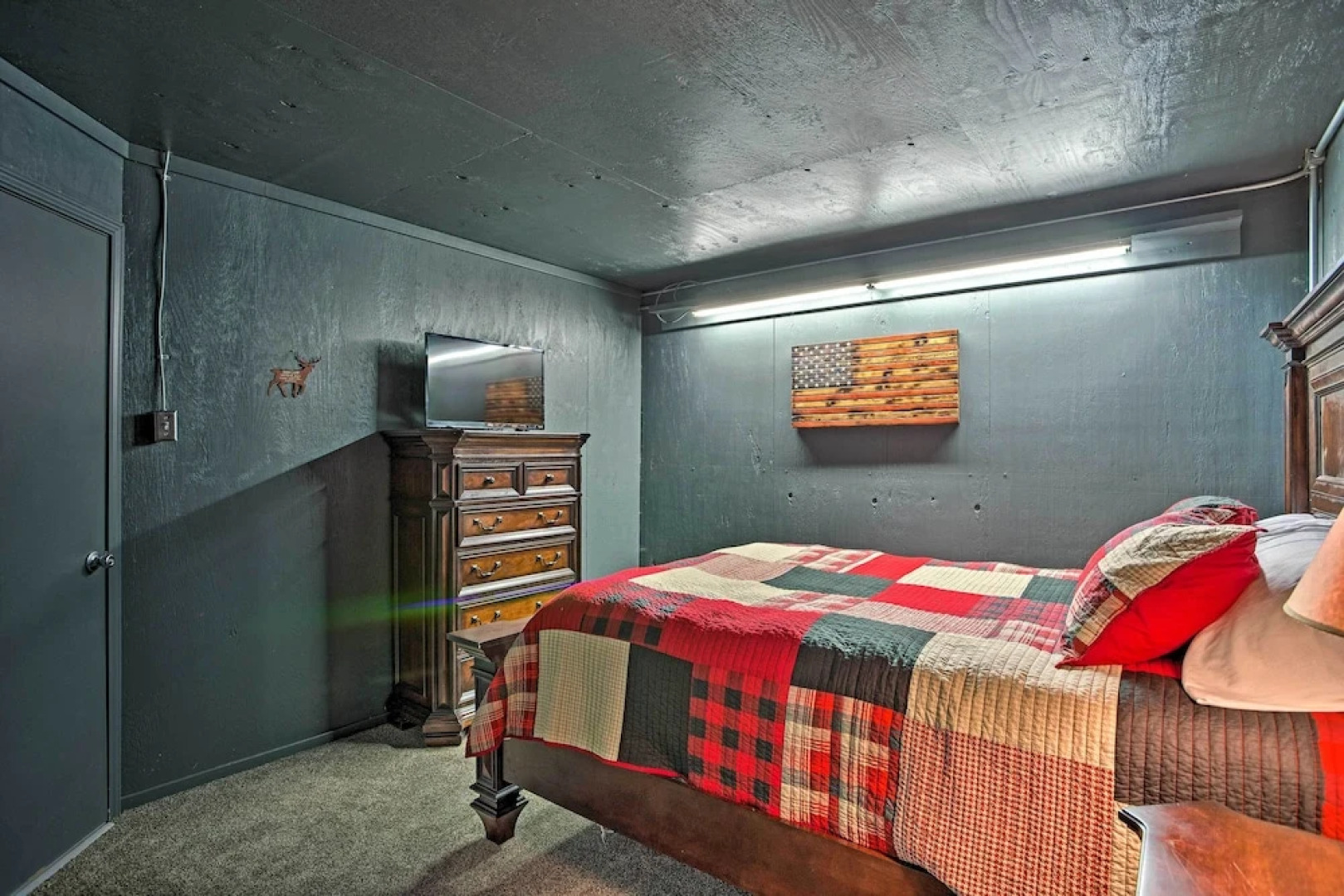 Charming Quitman Cabin < 2 Miles to Lake Fork