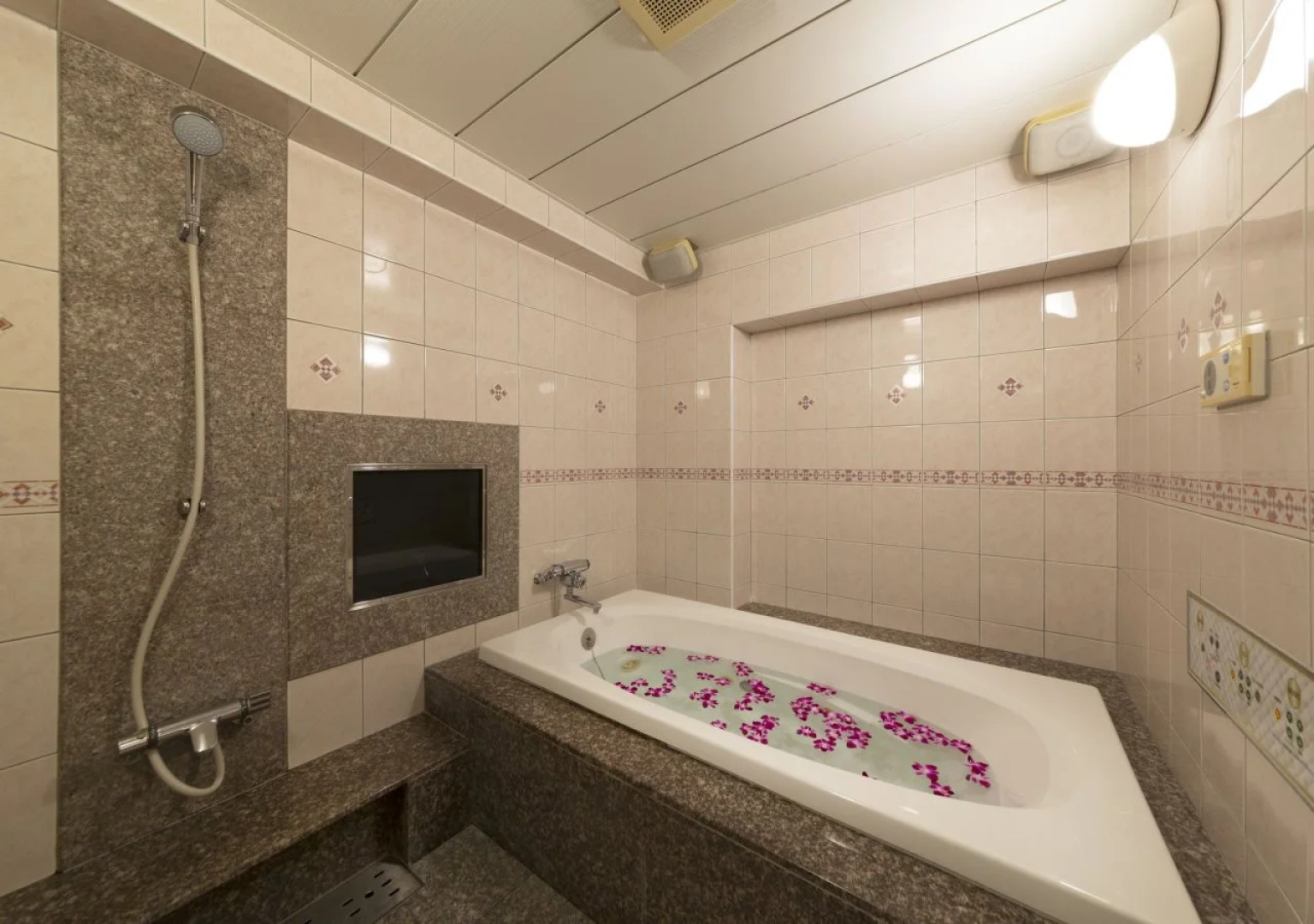 Hotel Luna Ikeda - Adults Only