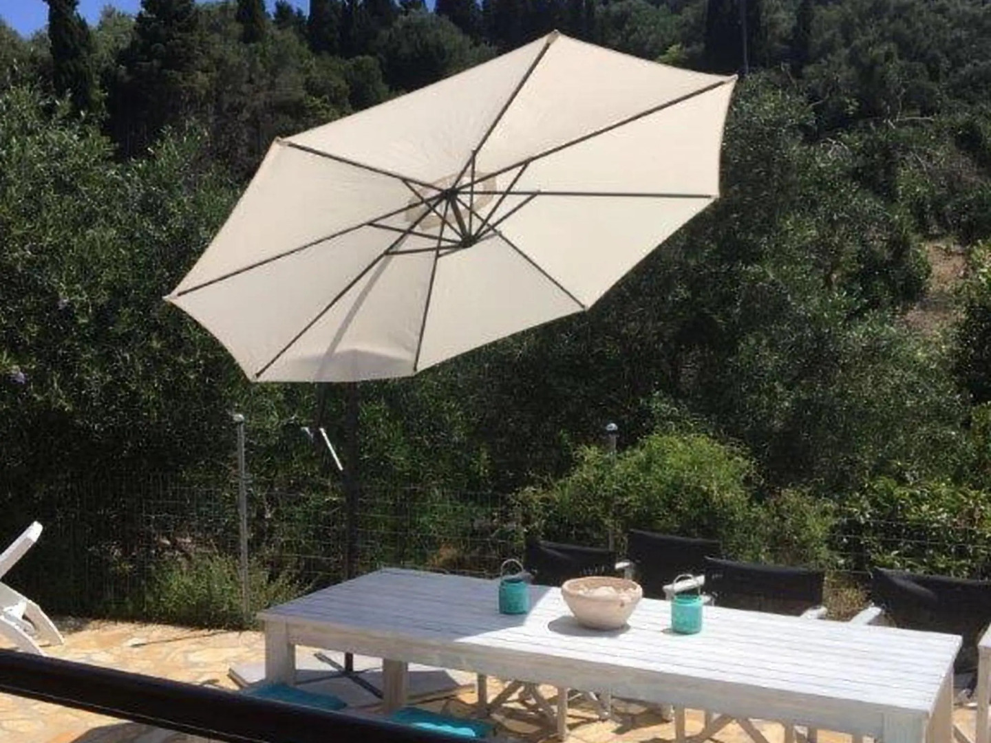 Luxurious holiday villa, private swimming pool near beautiful beaches, westcoast