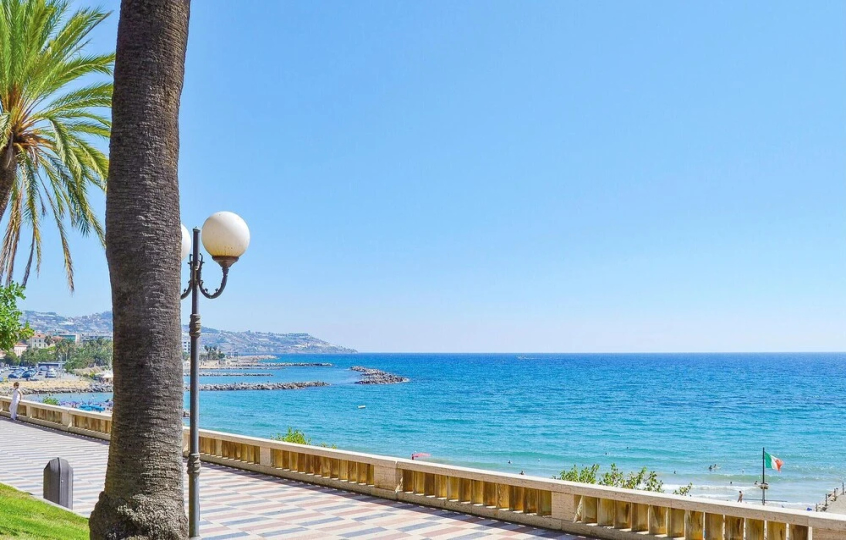 Stunning Apartment in Camporosso With 2 Bedrooms and Wifi