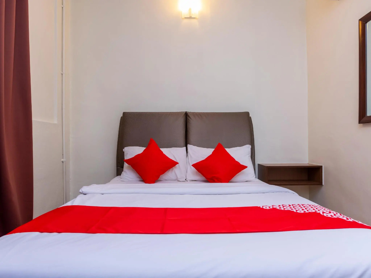 OYO 960 I Harmony Hotel