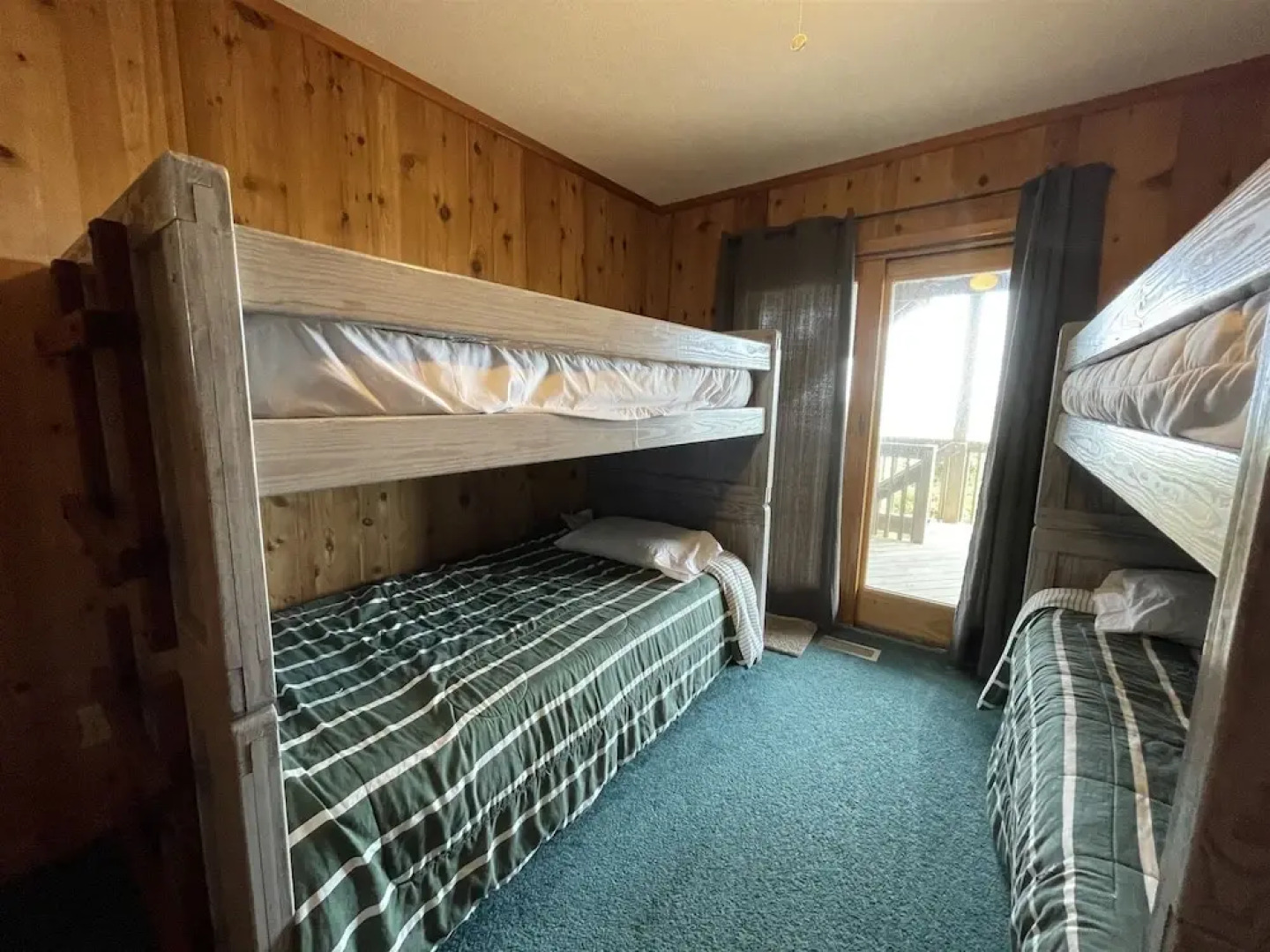 South Beach 4 Bedroom Cottage by RedAwning