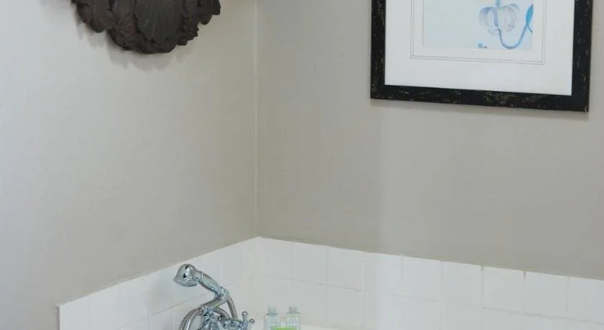 Sneezewood Farm Bed&Breakfast and Self-Catering Cottage