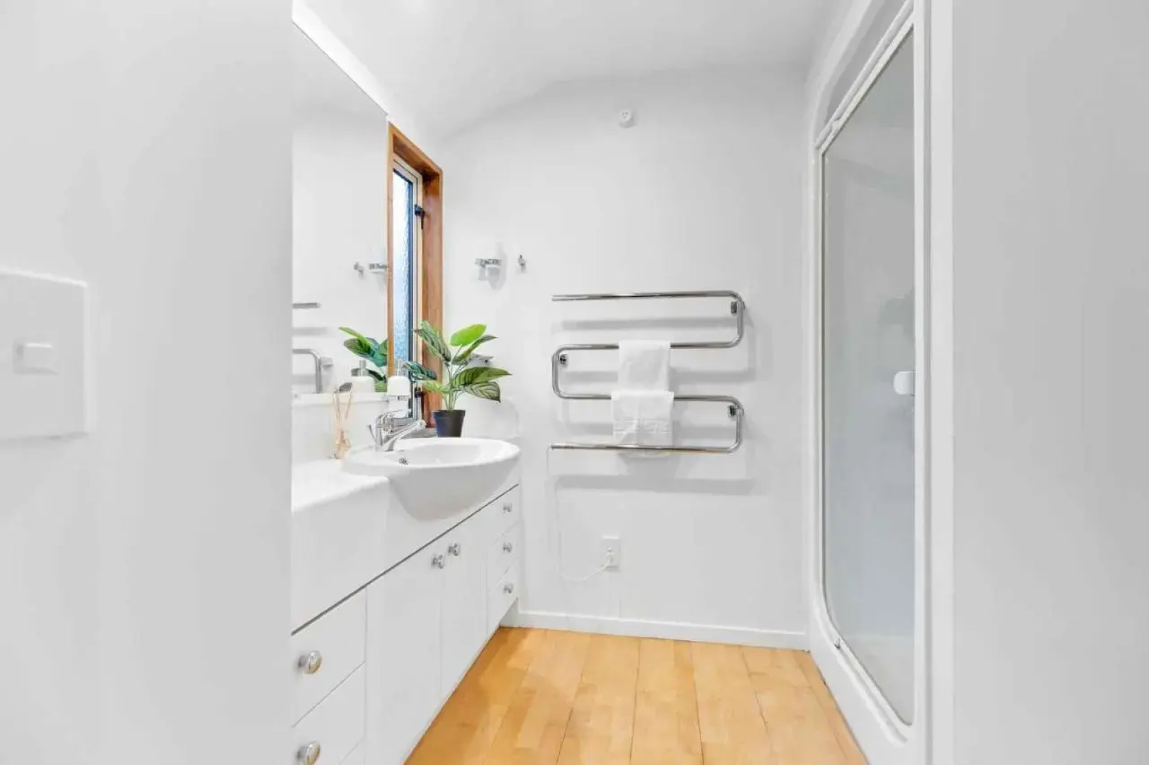 Tahuna Lakeside - 3 Min Walk To Town