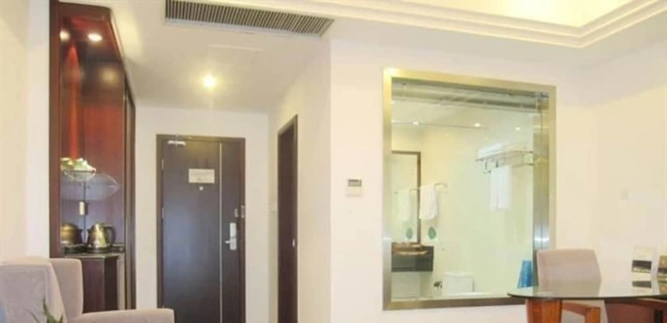 Jiuhuashan Center Hotel