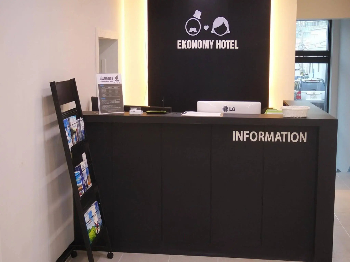 Ekonomy Hotel Yeosu