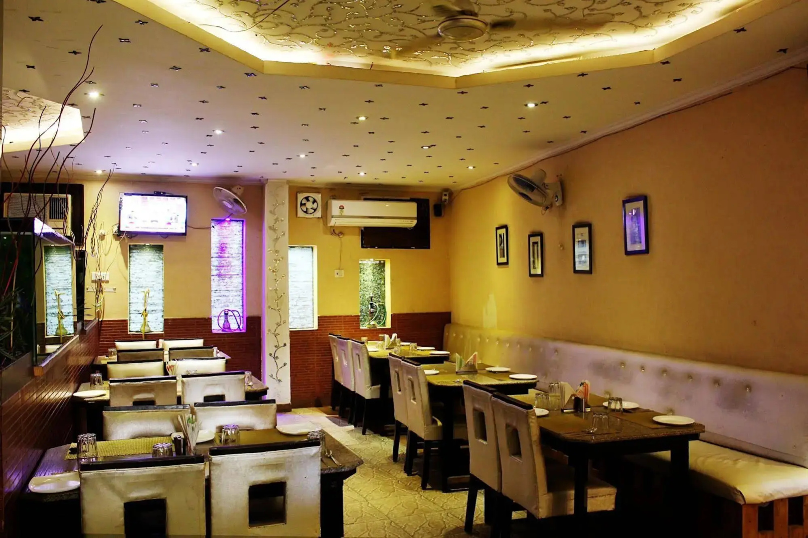 Hotel Aashyana