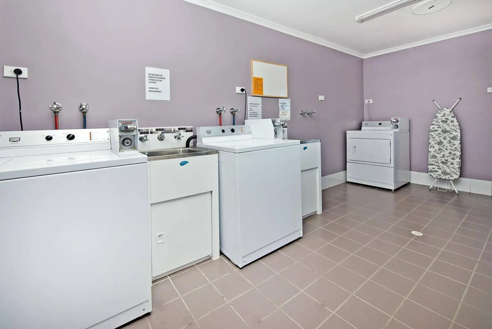 Acclaim Rose Gardens Beachside Holiday Park