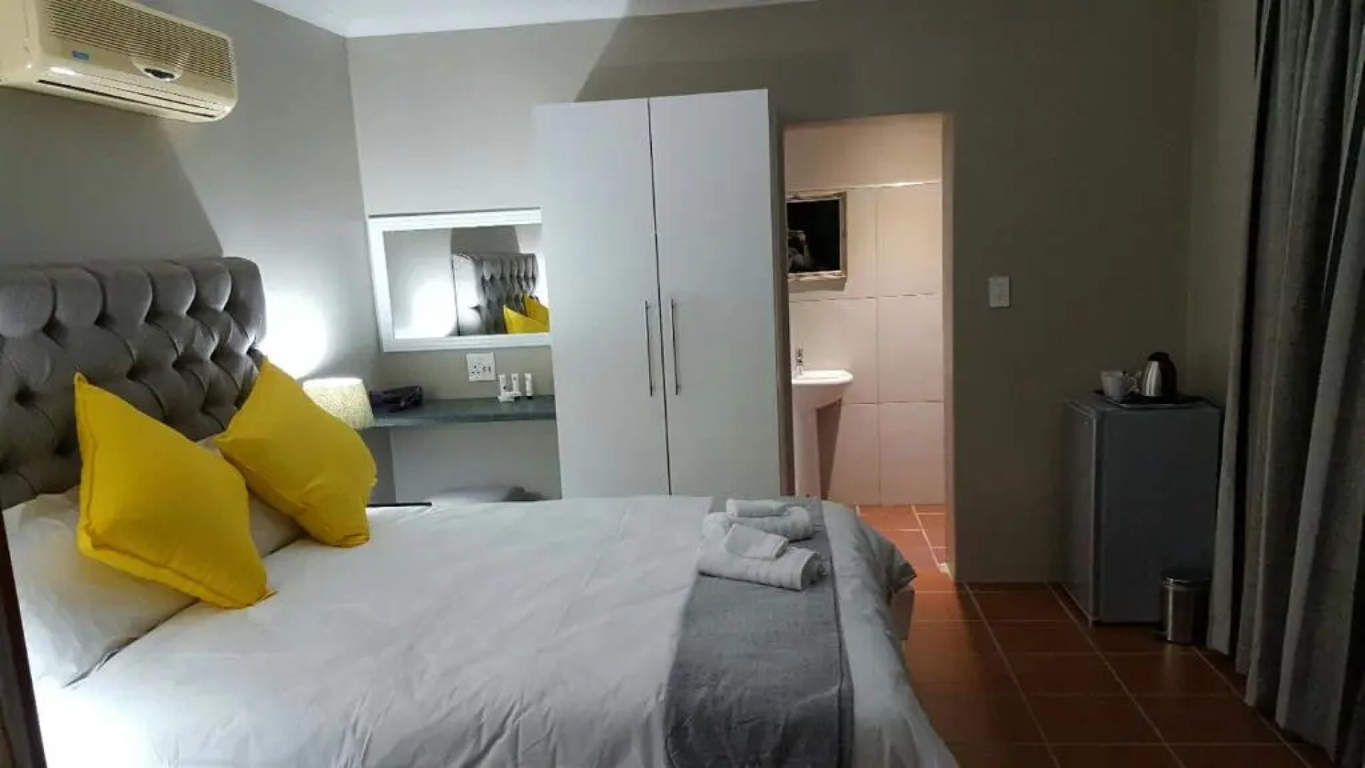 Bellevue Manor Guest House