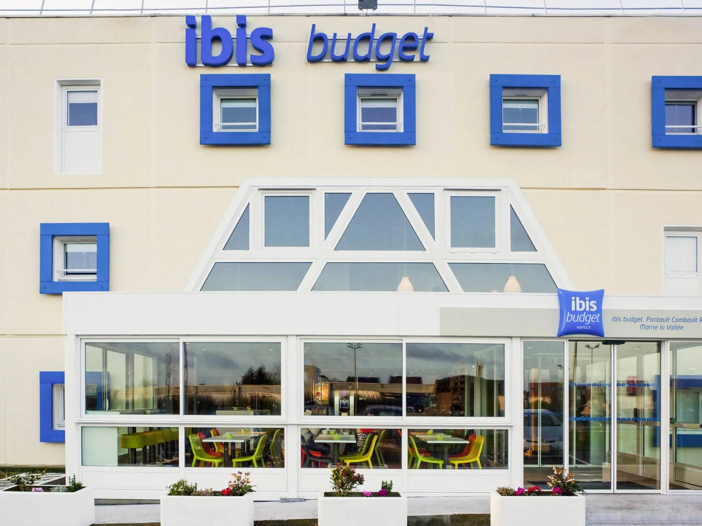 ibis budget Pontault Combault RN4 Marne la Vallée