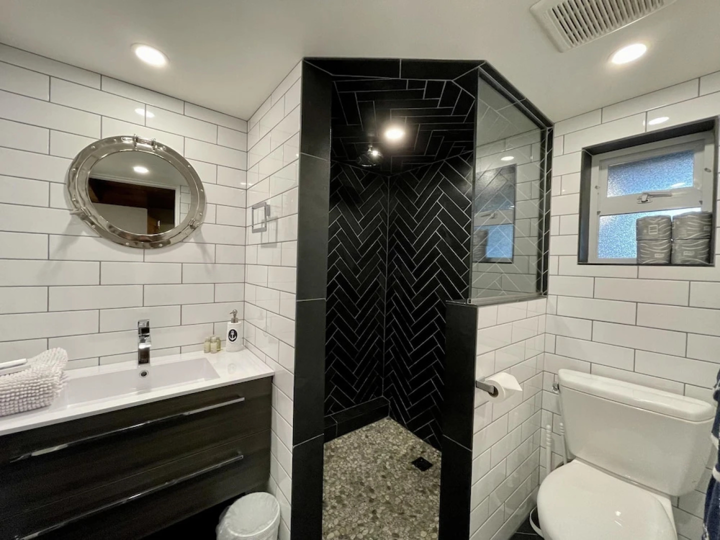 Little Bear Garden View Jean Marie Suite