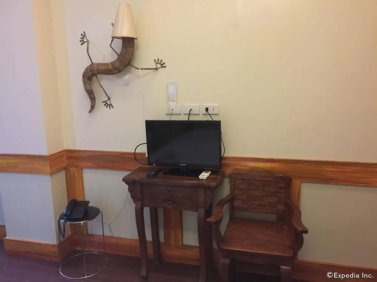 Reyna's The Haven and Gardens