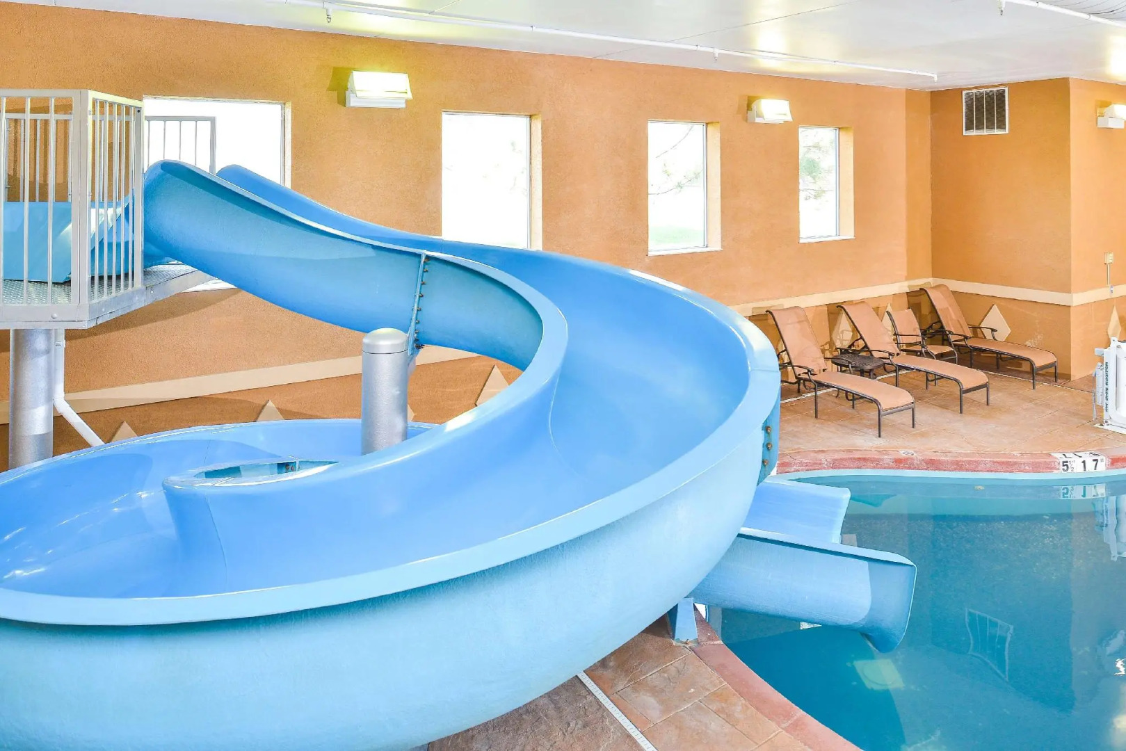 Best Western Plus Midwest Inn & Suites