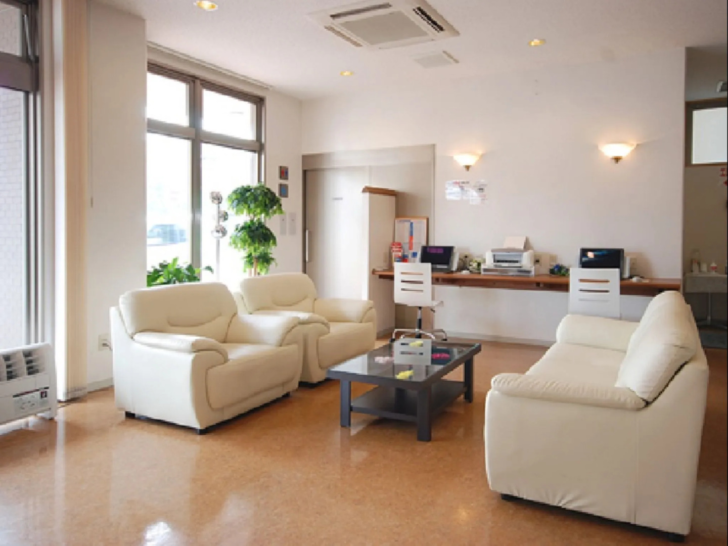 New Station Hotel Premiere