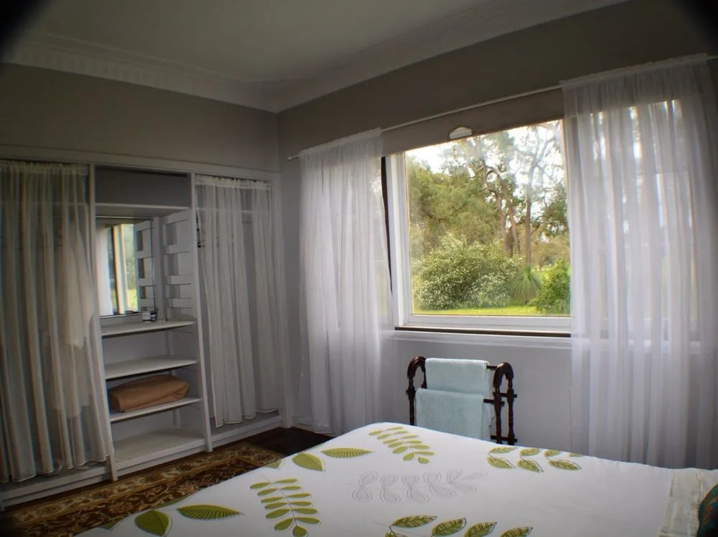 Sandy Lake Farm - Bed & Breakfast