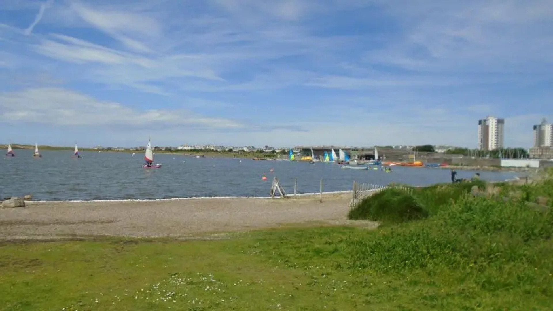 TEA in Liverpool - Private - Quiet - Ground Floor - En-suite - Walk-in-shower