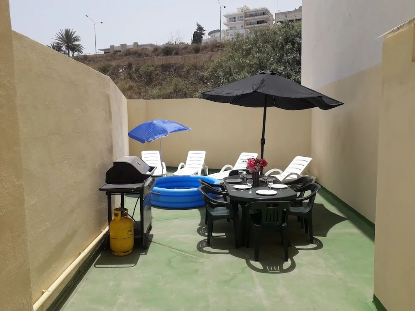 Getawaysmalta - Blue Harbour 2 Seafront 3-bedroom Apt With Large Back Terrace