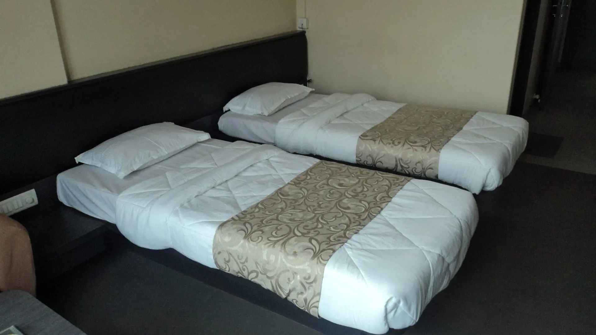 Royal Hills Vasai - Thane