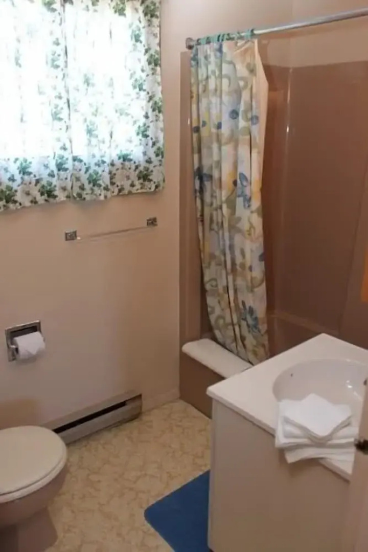 The Inn Between the Beaches