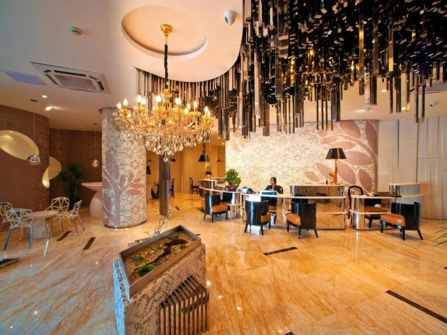 Ji Hotel Huzhou Renhuangshan Store