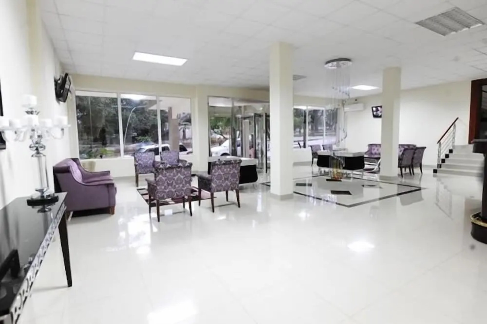 Hotel Ritz Waku-Kungo