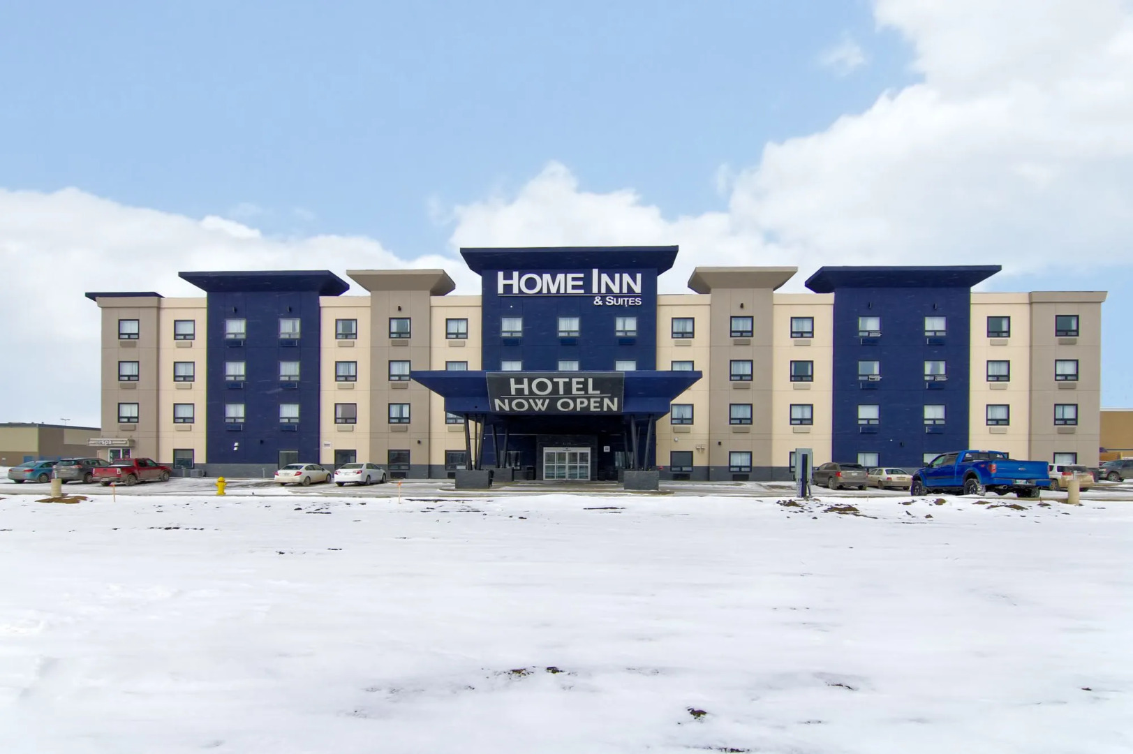 Home Inn and Suites Regina Airport