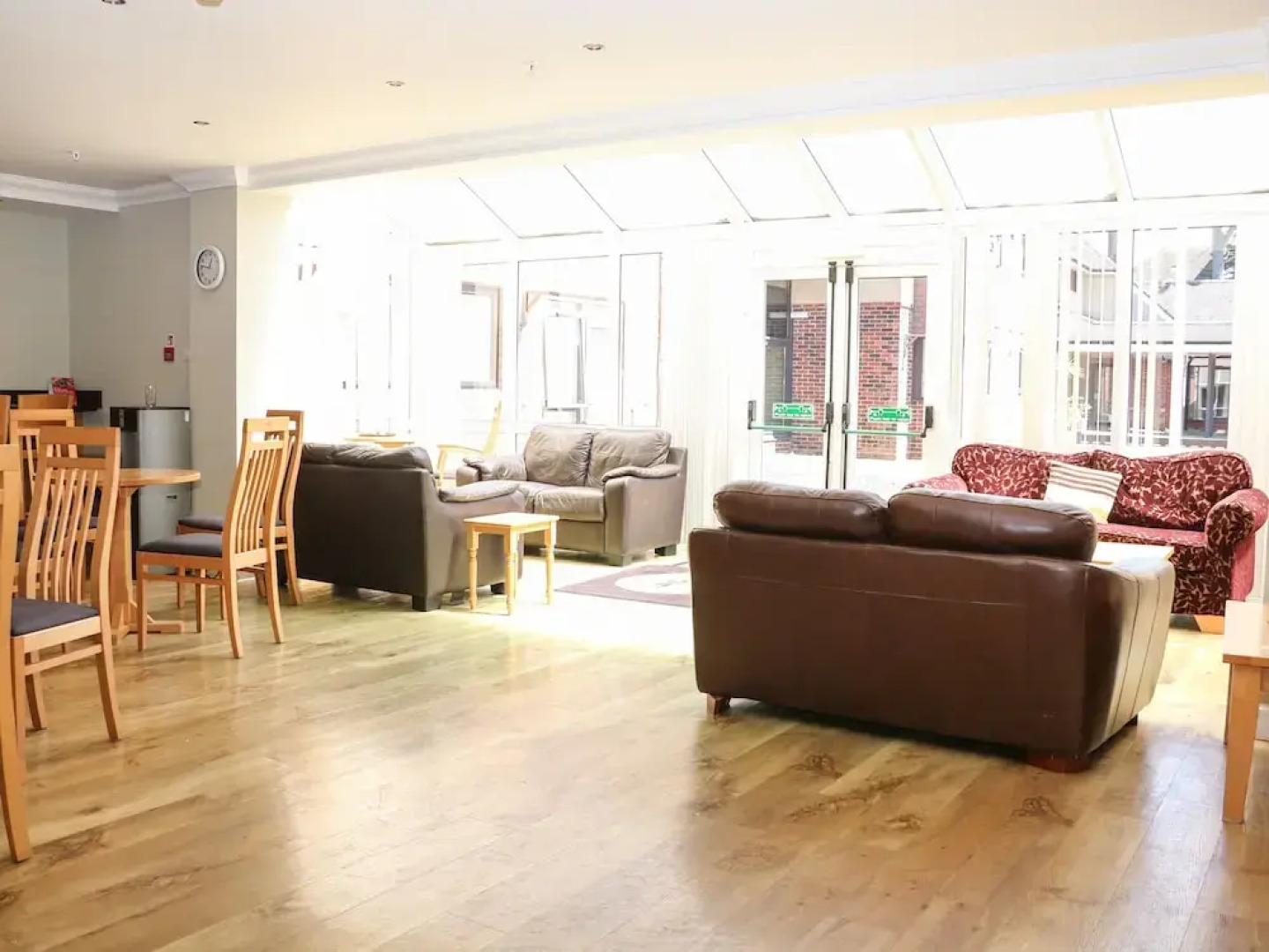 Flat 32 - Marine Court