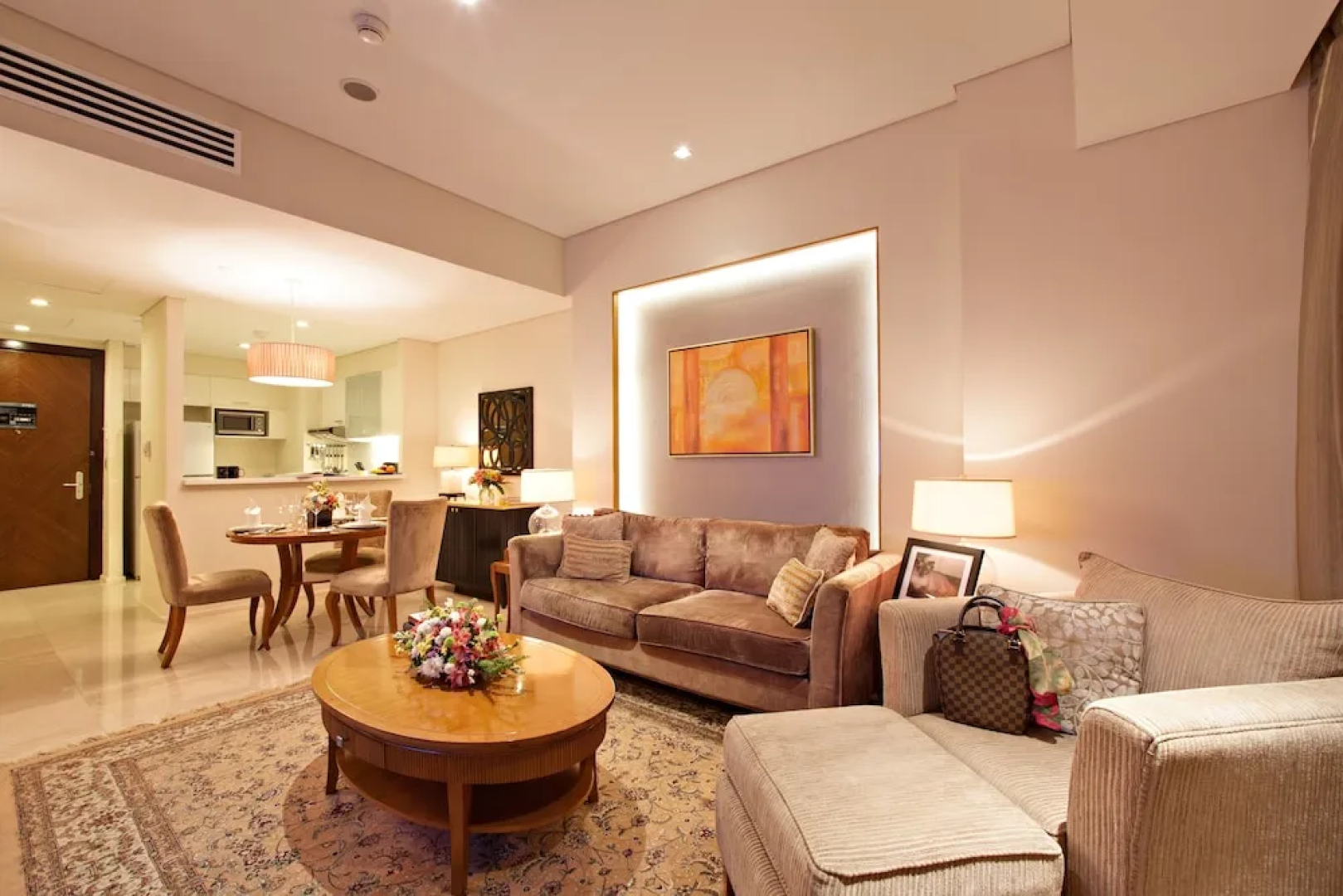Oakwood Premier Joy~Nostalg Center Manila
