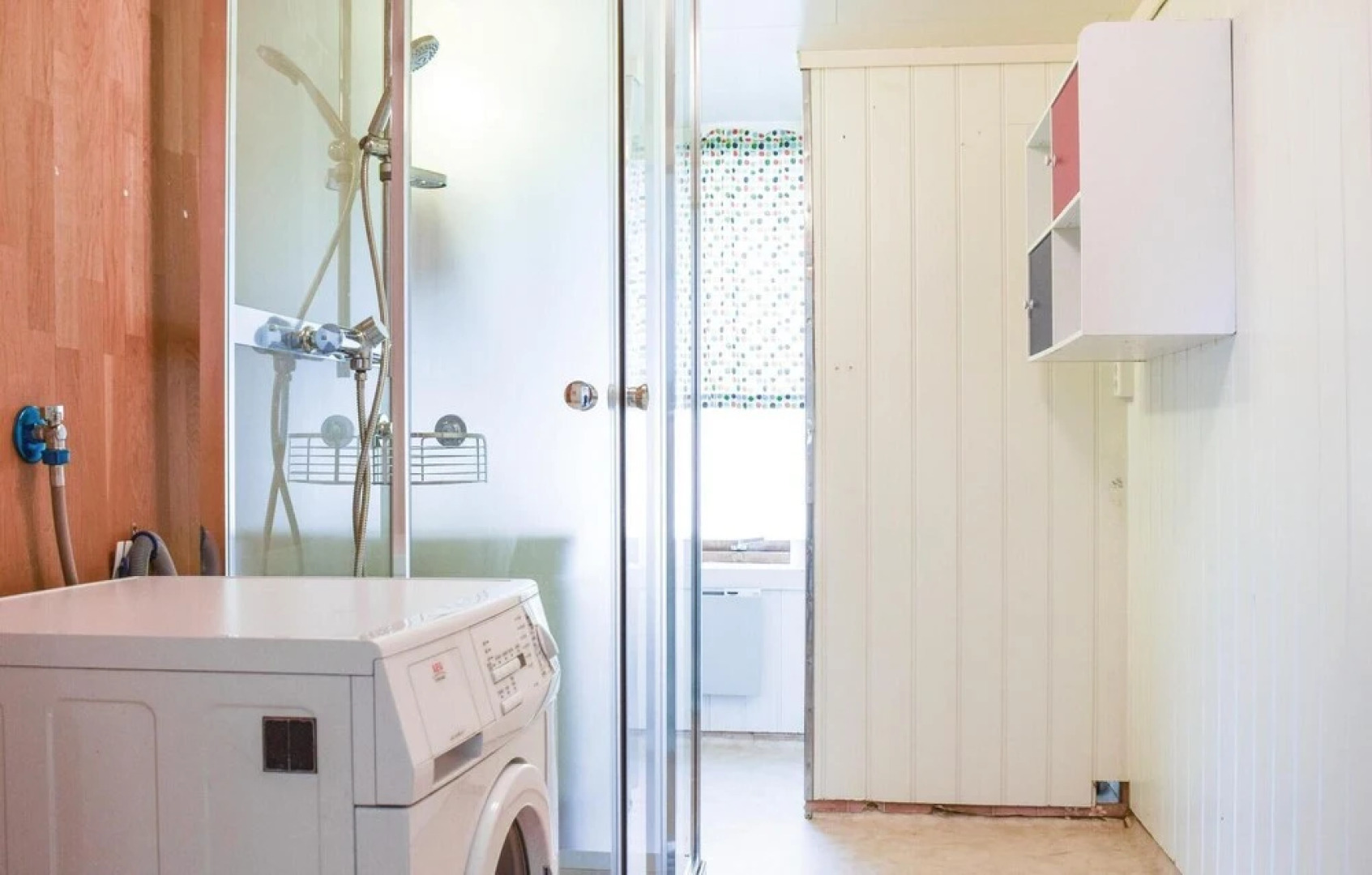 Nice Home in Steinstø With 4 Bedrooms and Wifi