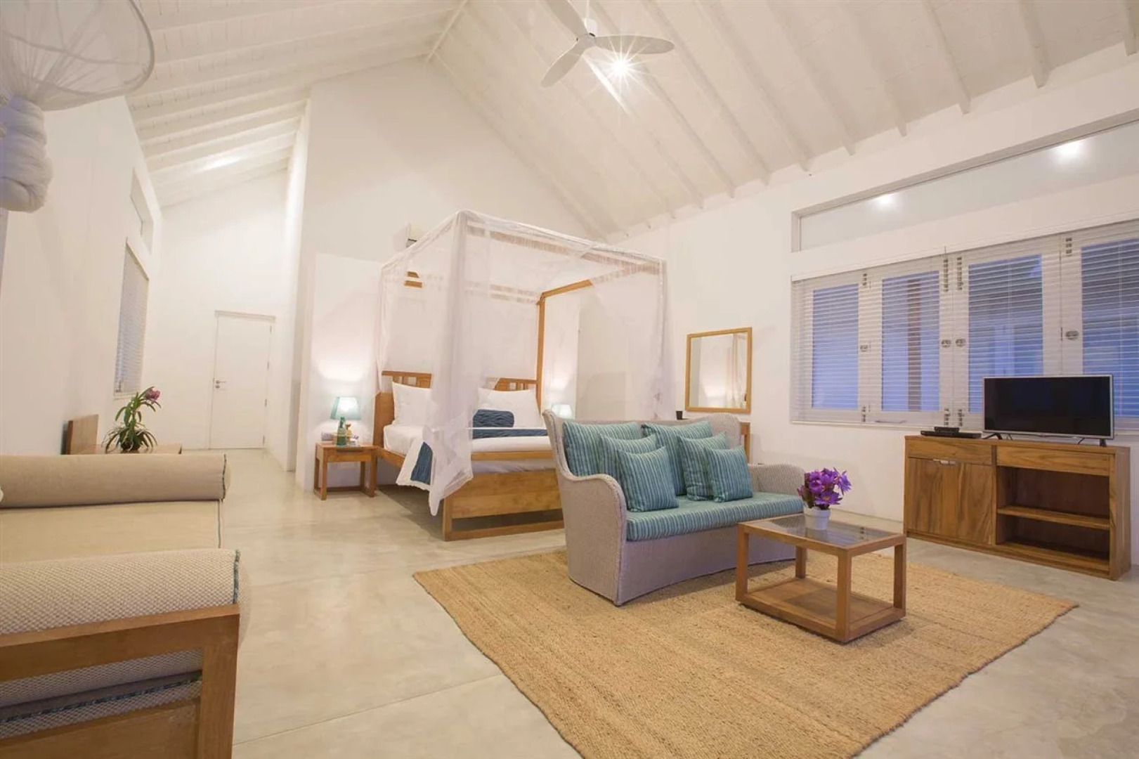 Sri Sharavi Beach Villas & Spa