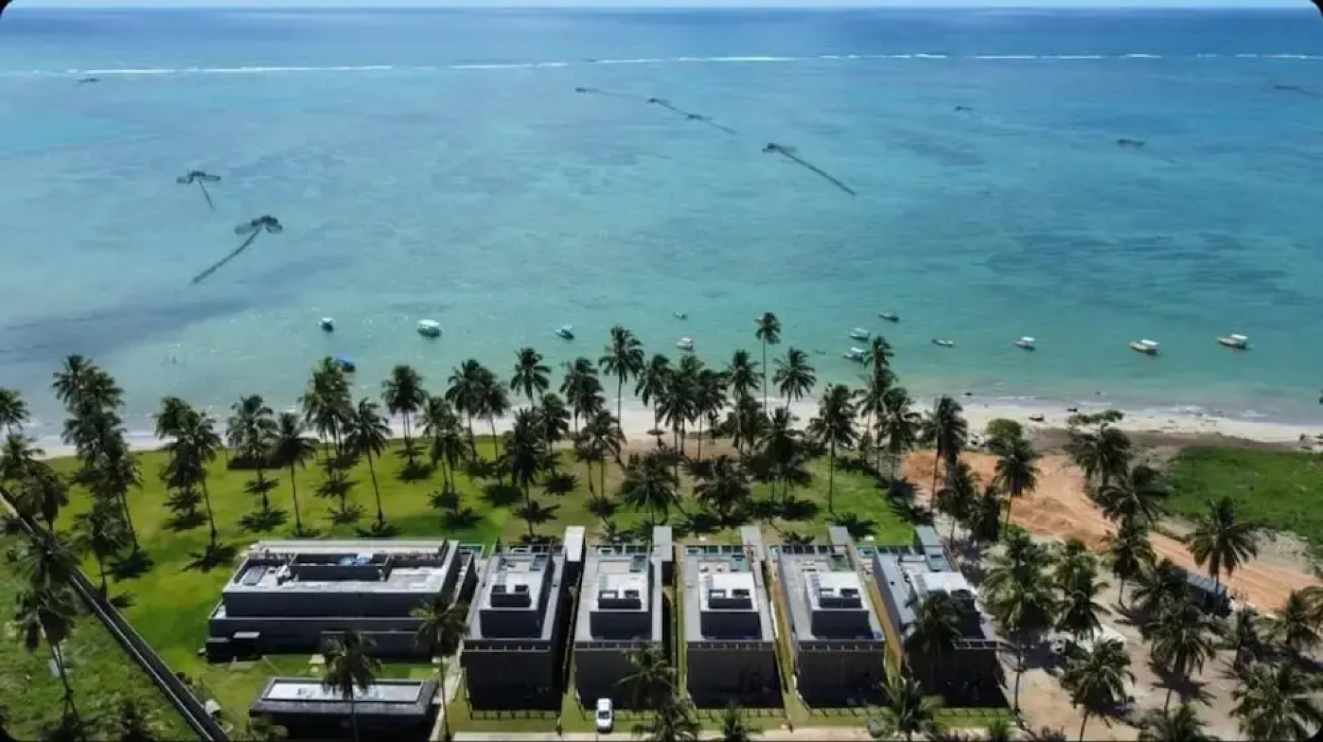 Casa Exuberante em Frente ao mar com 5 Suites