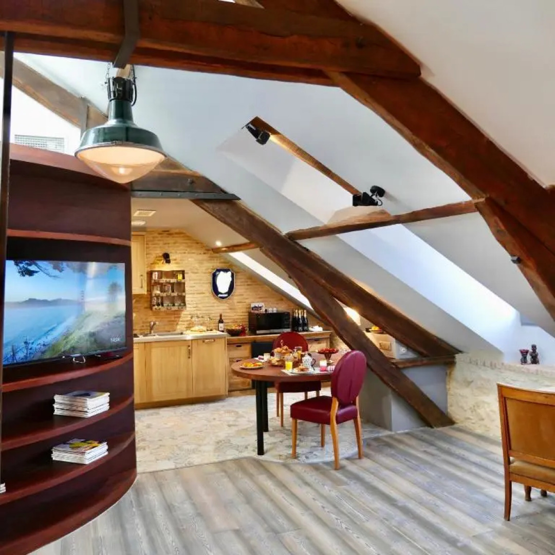 In Sarlat Luxury Rentals, Medieval Center - Loft Stella Matutina -2p-ascenseur-climatisation