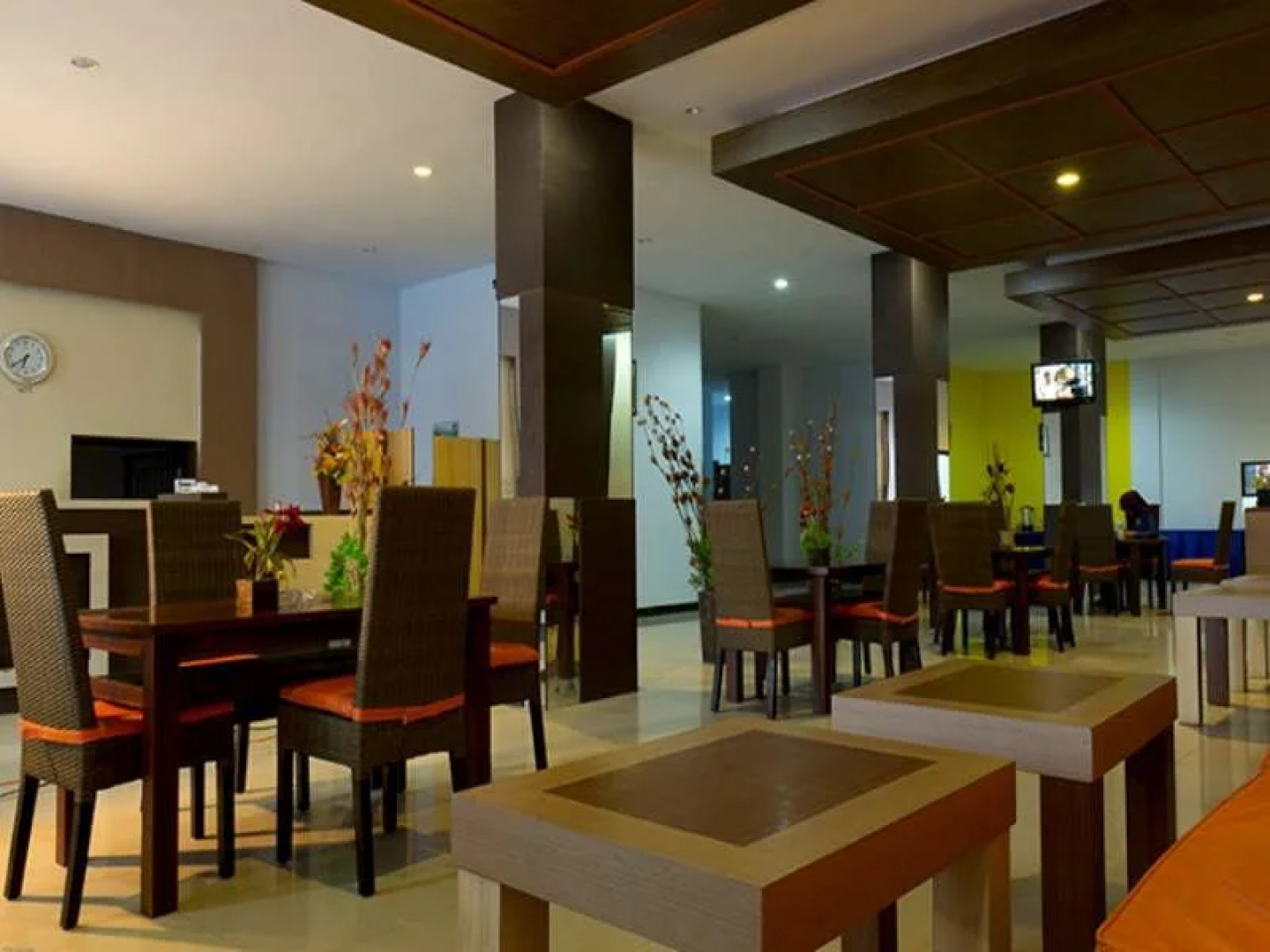 Estate Hotel