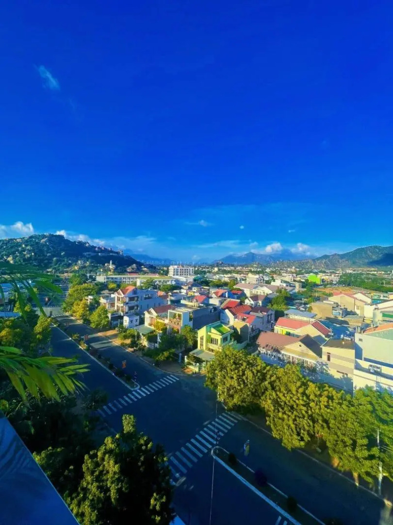 Sunrise Ninh Thuan Hotel