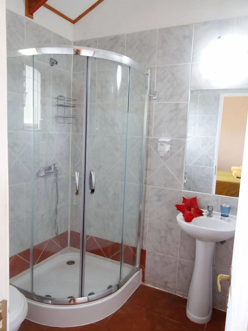 Cabañas Rapa Nui Orito