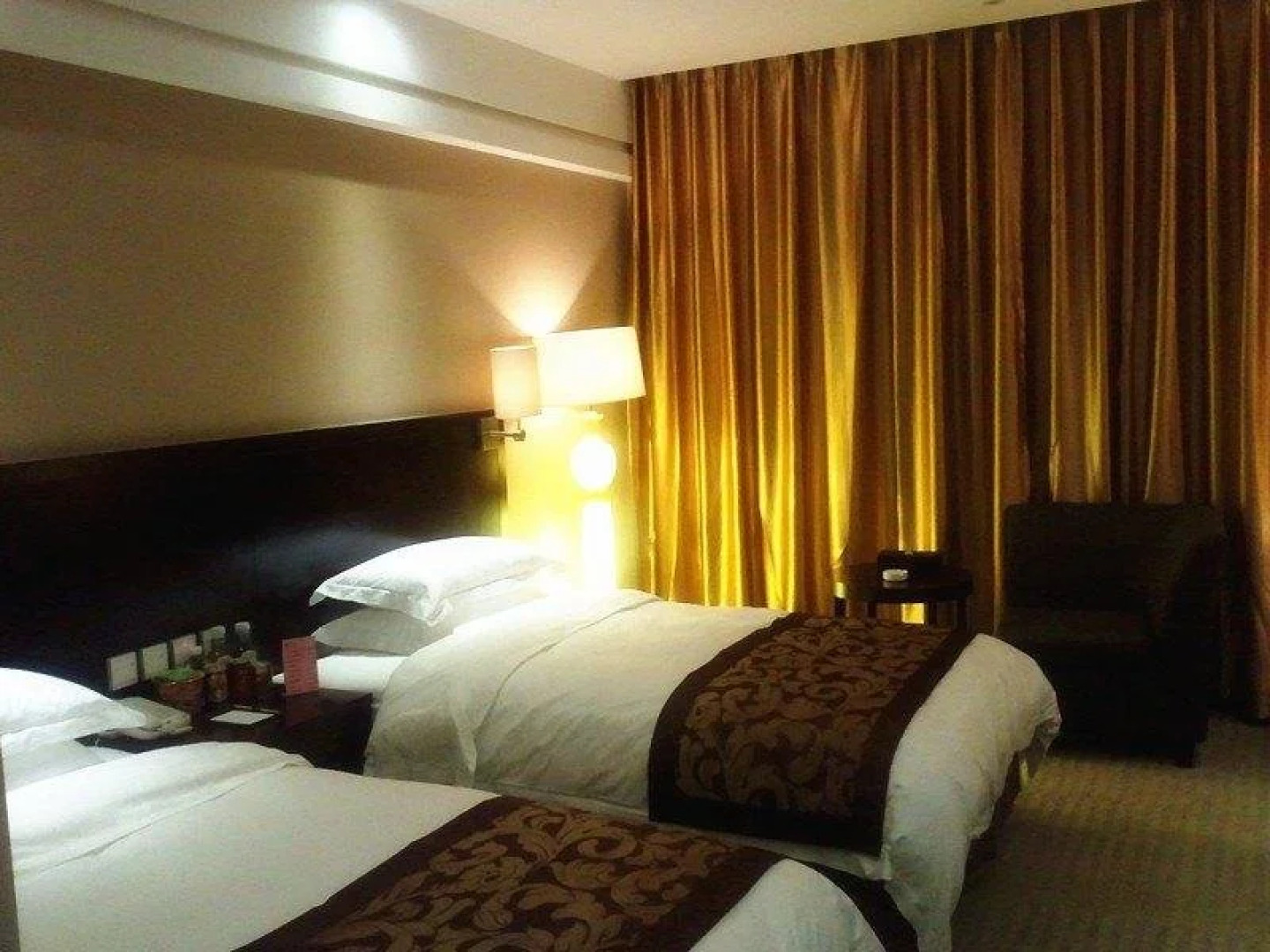 Emperor International Hotel