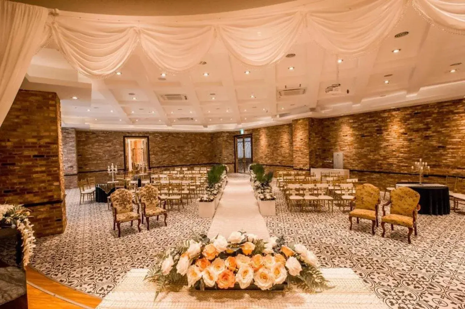 Mudeungpark Hotel