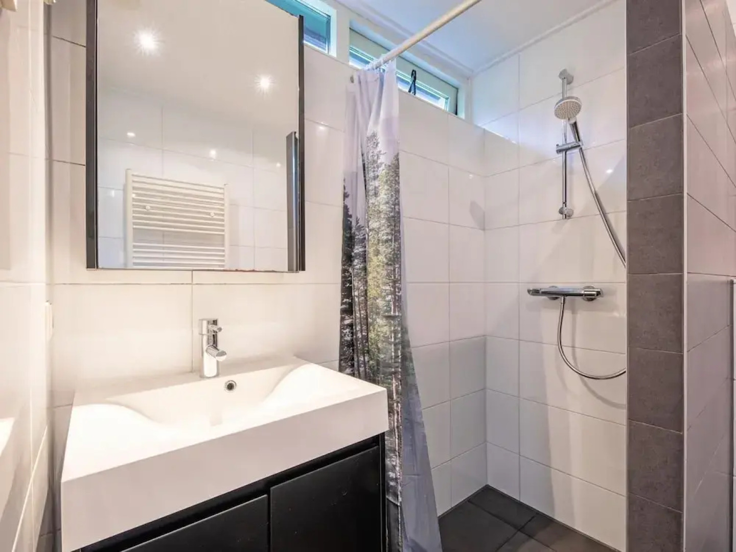 Cozy Holiday Home With hot tub on Texel