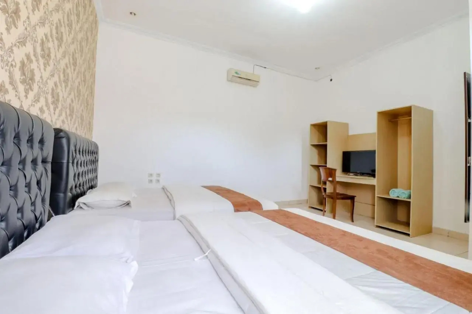 Griya Limasan Hotel