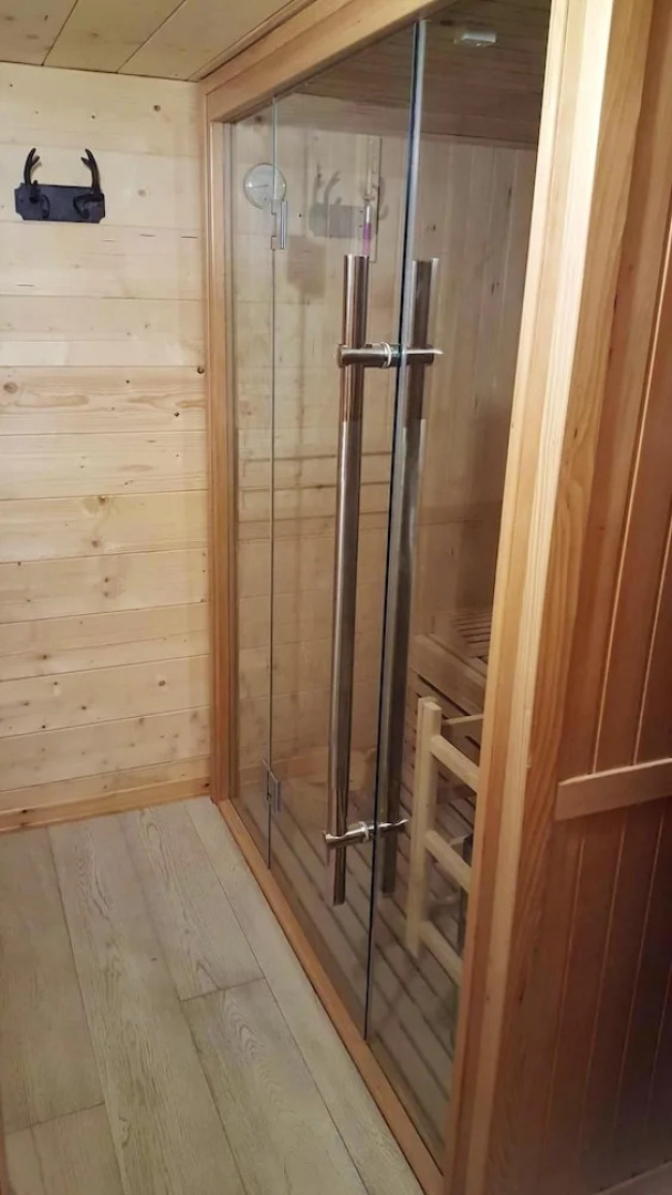 Chalet With 2 Bedrooms in Gratillon, With Wonderful Mountain View, Enc