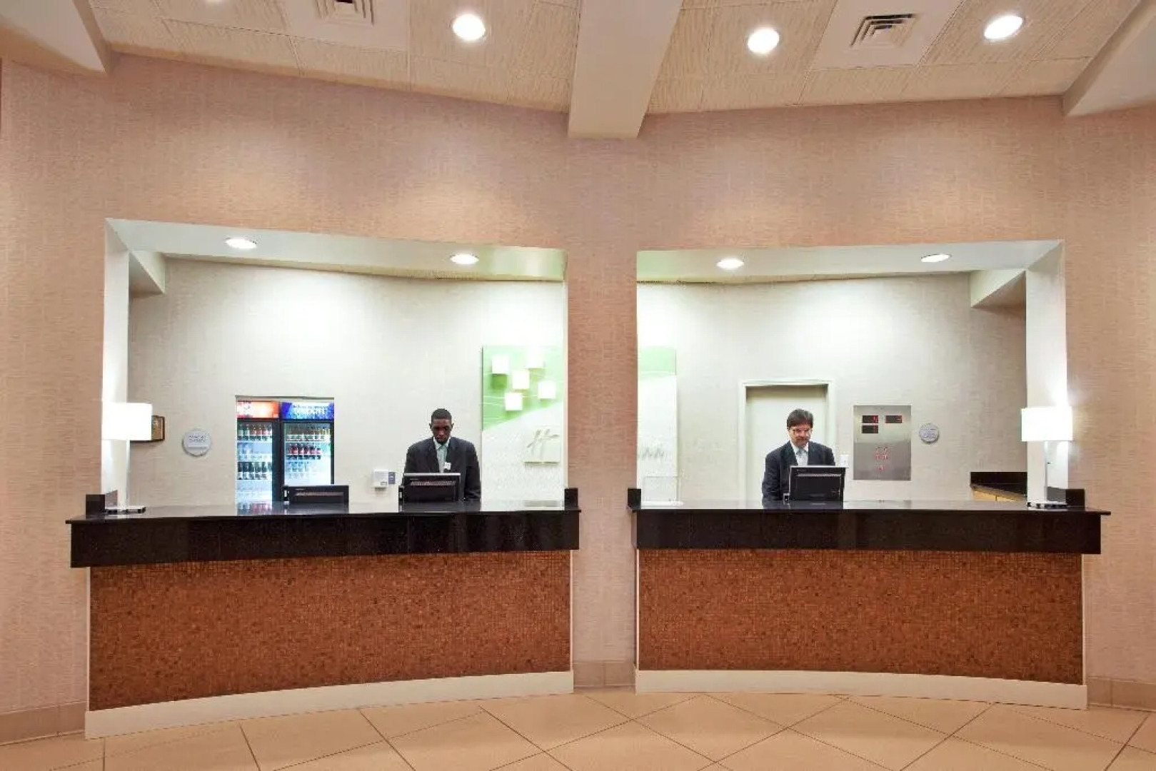 Holiday Inn New Orleans West Bank Tower by IHG