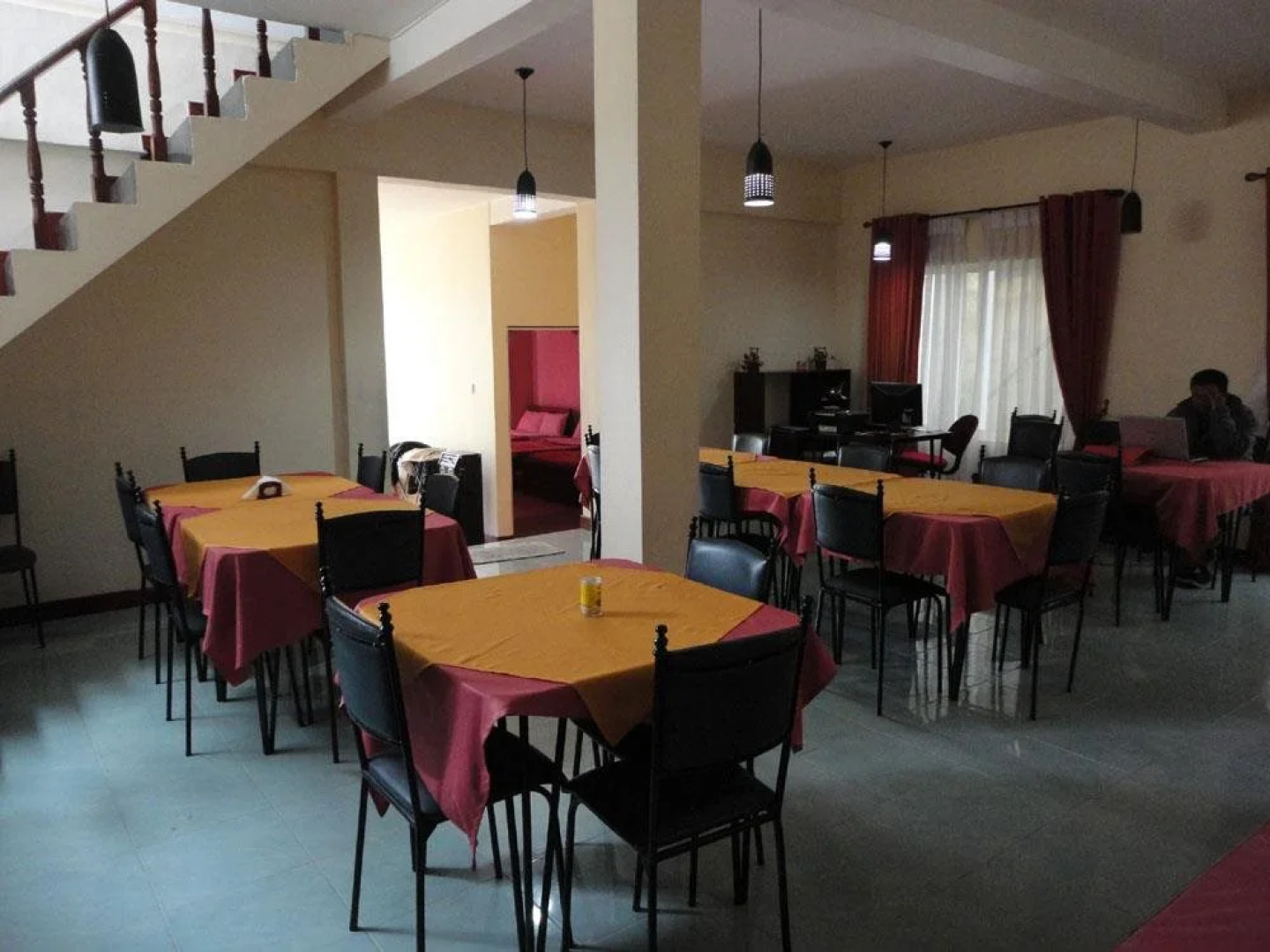 Vista Rooms Rose Garden