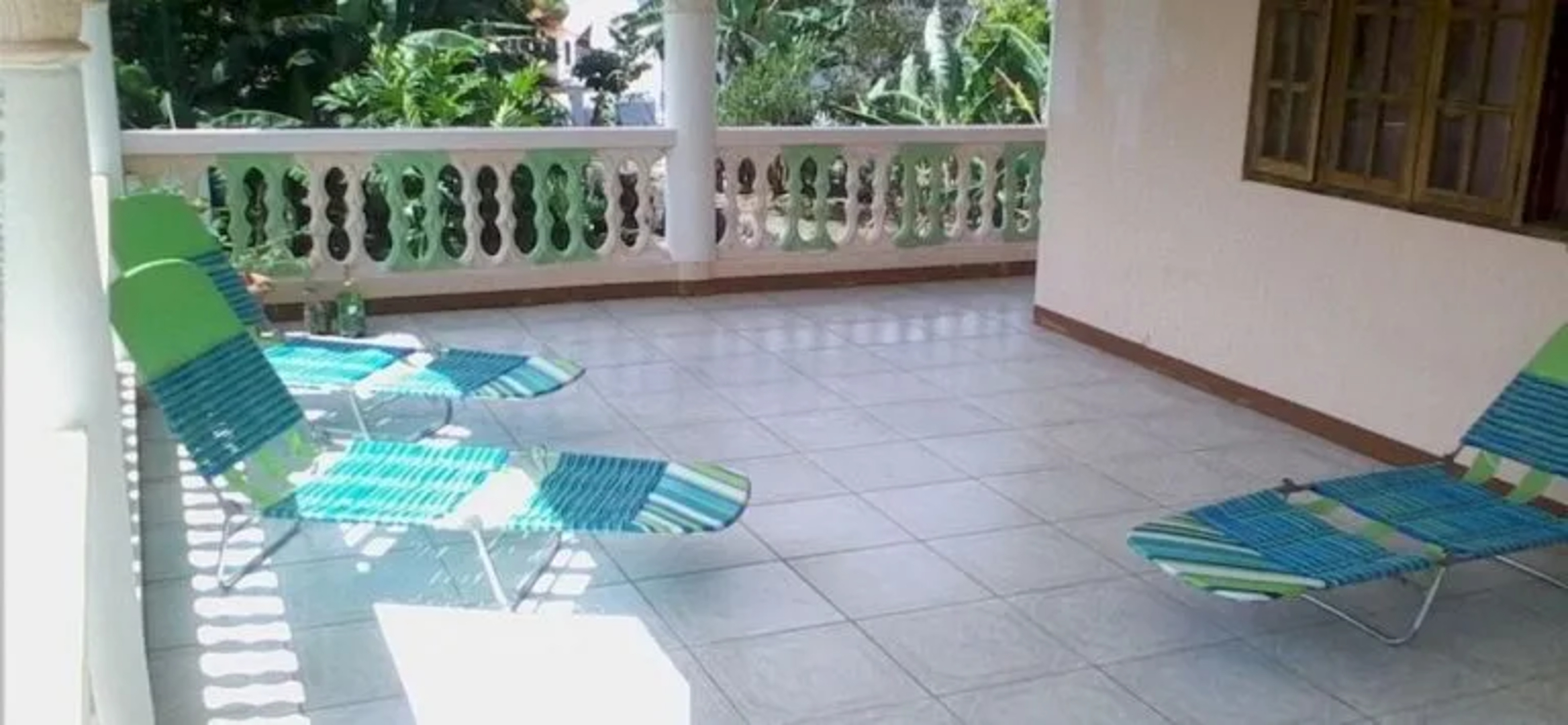 Dolphin Bay Yoga Guest House