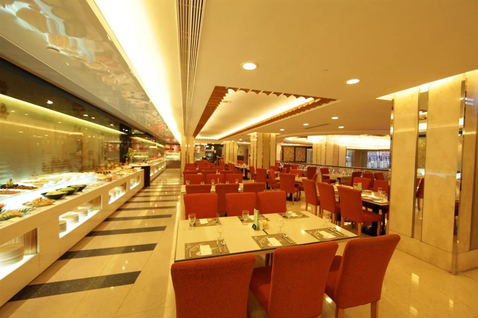 Hotel Golden Dragon
