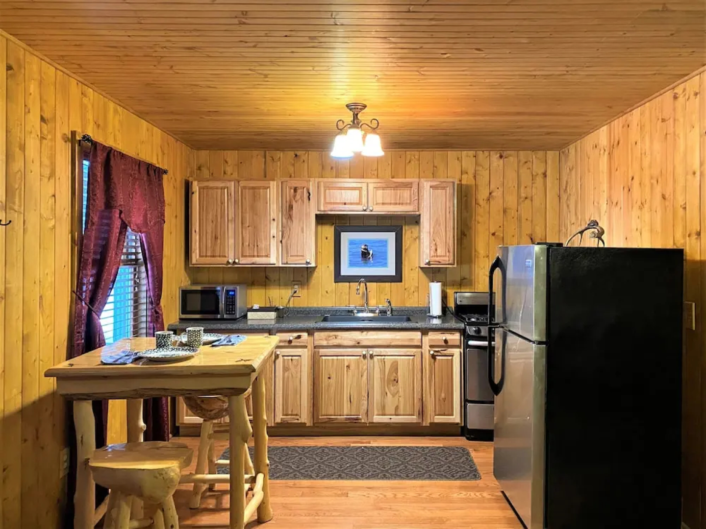 Alaska Creekside Cabins