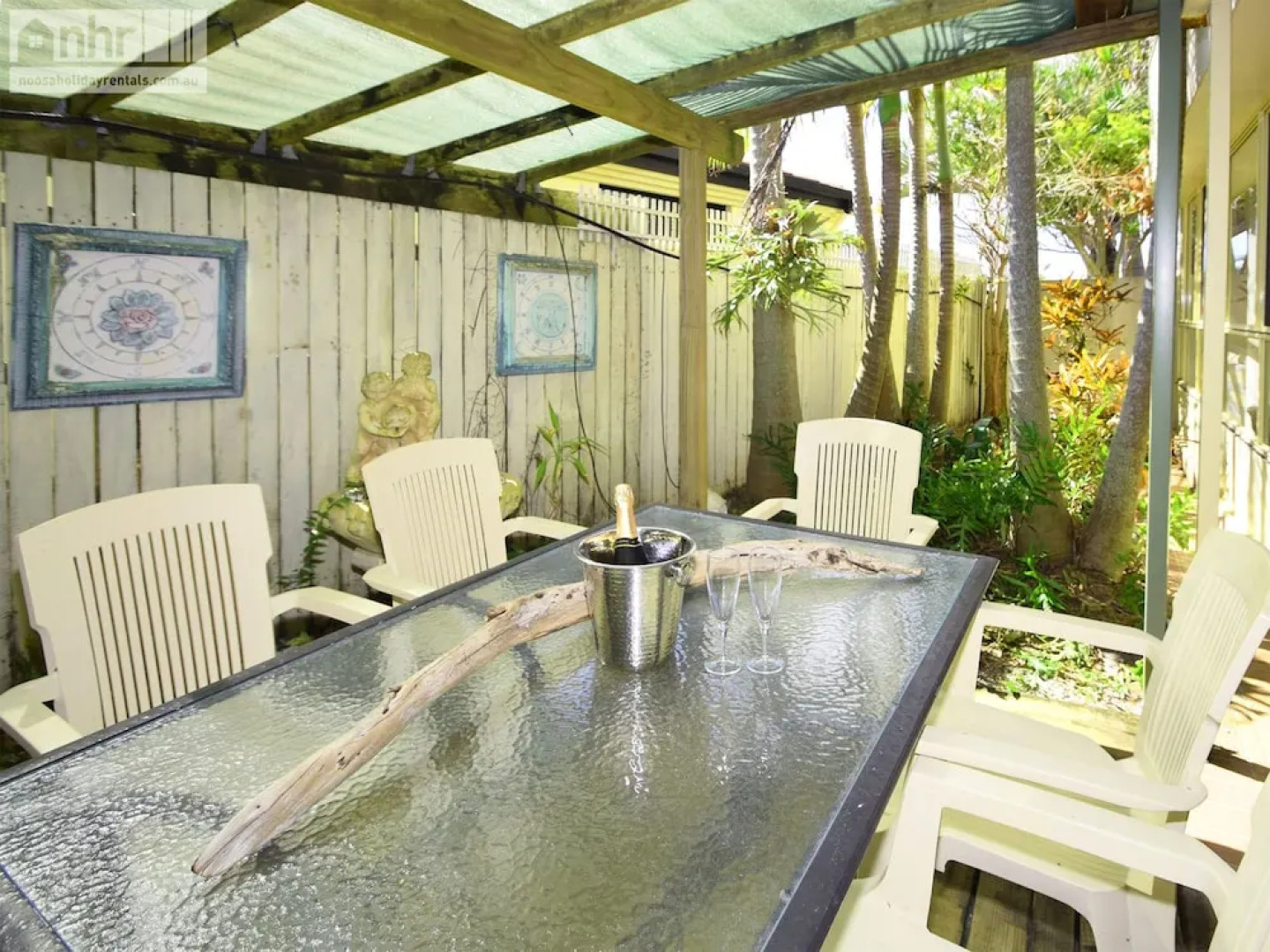 Fabulous Pet Friendly Family Home - 3 Carribean Court