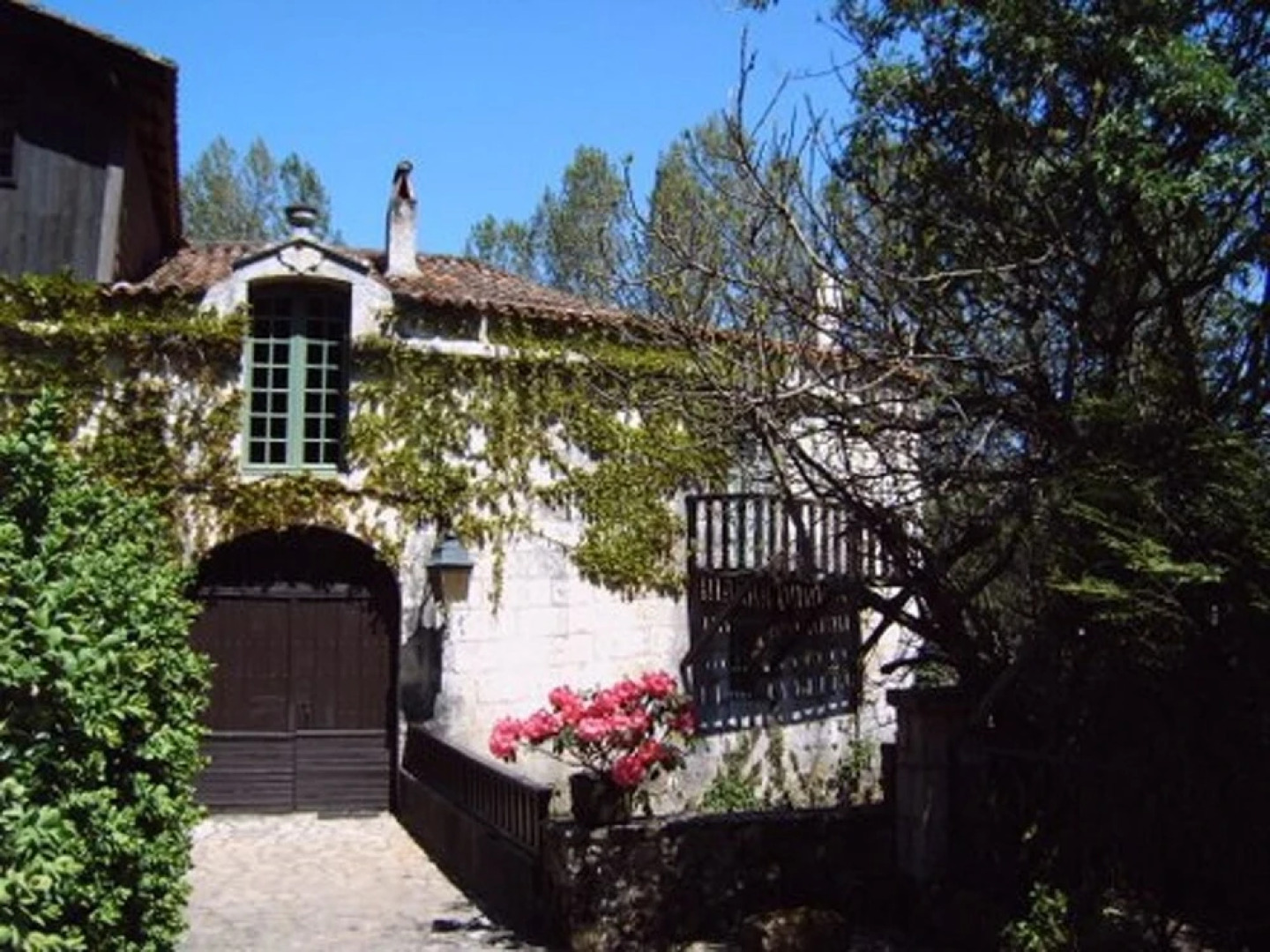 House With 5 Bedrooms in Bourdeilles, With Furnished Garden and Wifi -