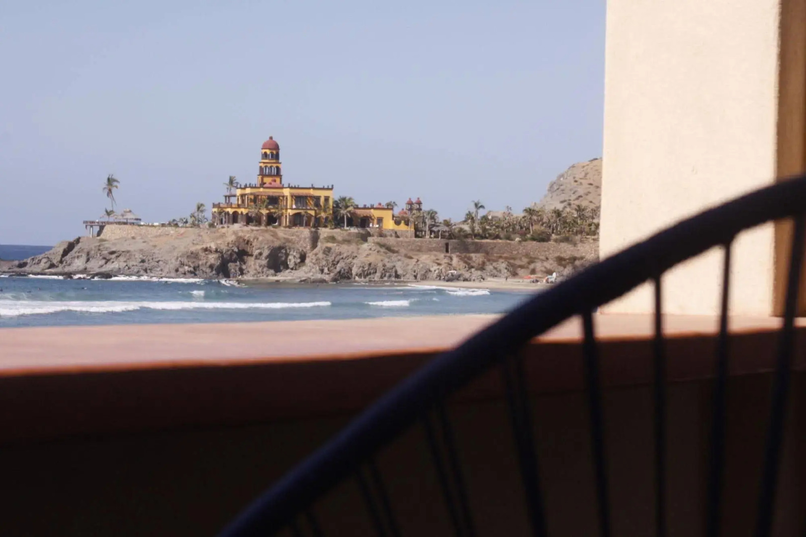 Tortugas Cerritos Beachfront Hotel