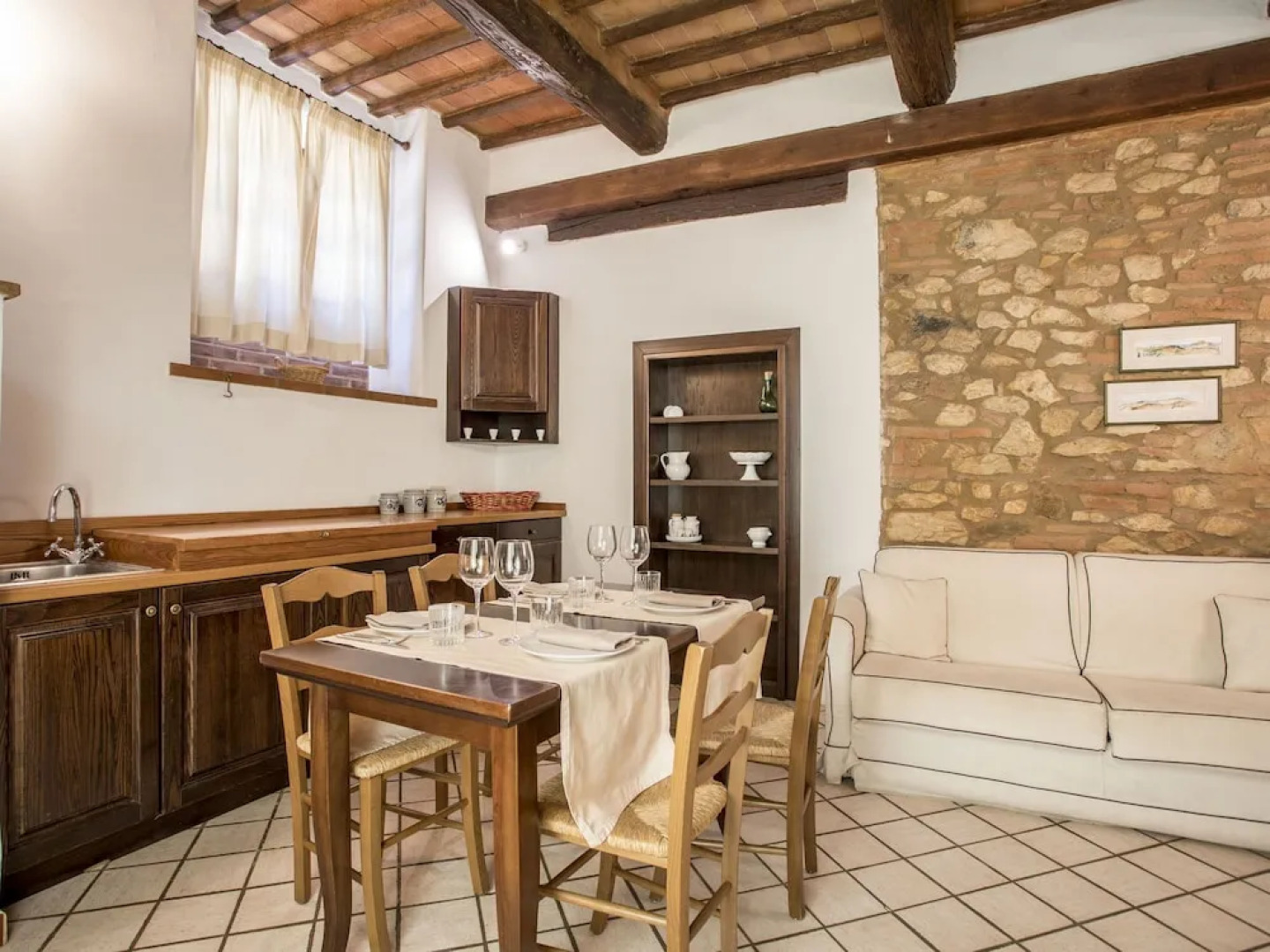 Spacious Holiday Home in Sovicille With Swimming Pool